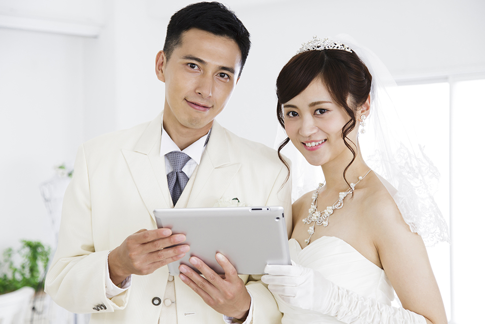 遂に結婚式までオンラインに！オンラインウェデイングってあり？