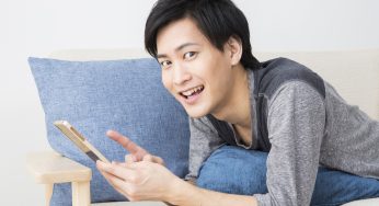 オンラインで彼女のすっぴんを見たときの正しい反応
