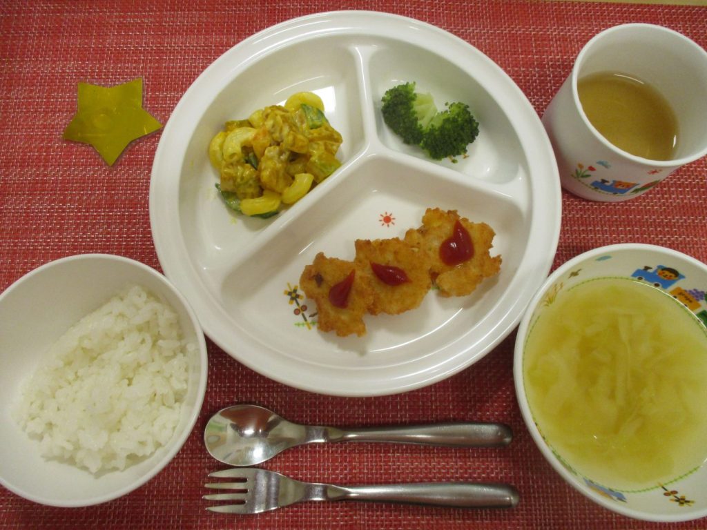 【8月19日㈪の給食・おやつ】