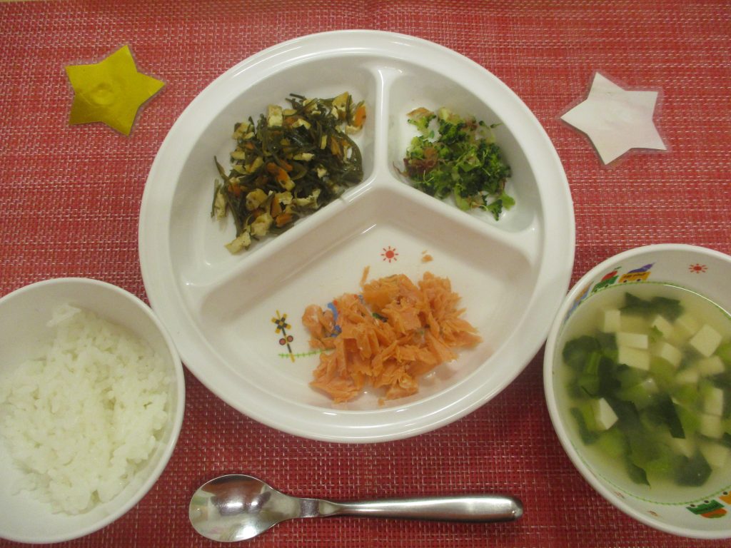 【2月5日㈬の給食・おやつ】