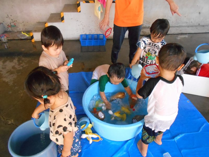 本格的に水遊び