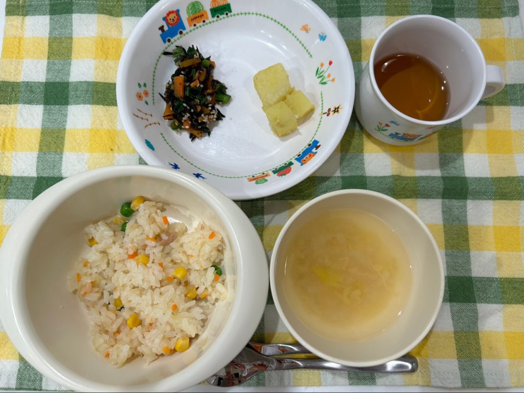 5月6日(土)の給食・おやつ