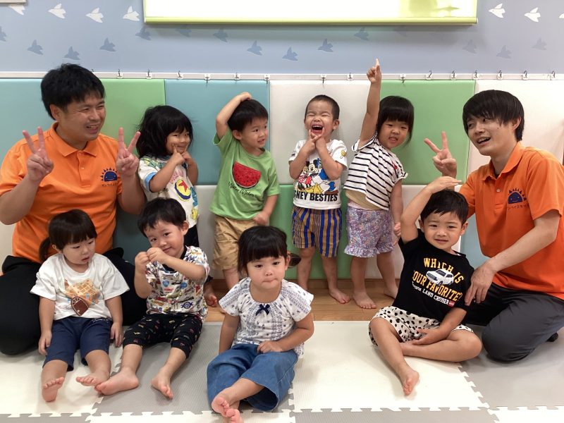 園ブログ　ボディペインティング🎨お誕生日会🎊お別れ会💐