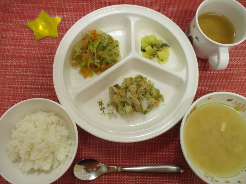 【4月18日㈮の給食・おやつ】