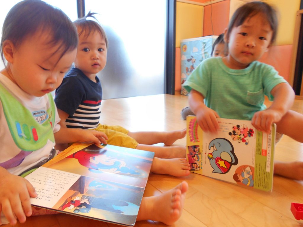 読み聞かせプログラム