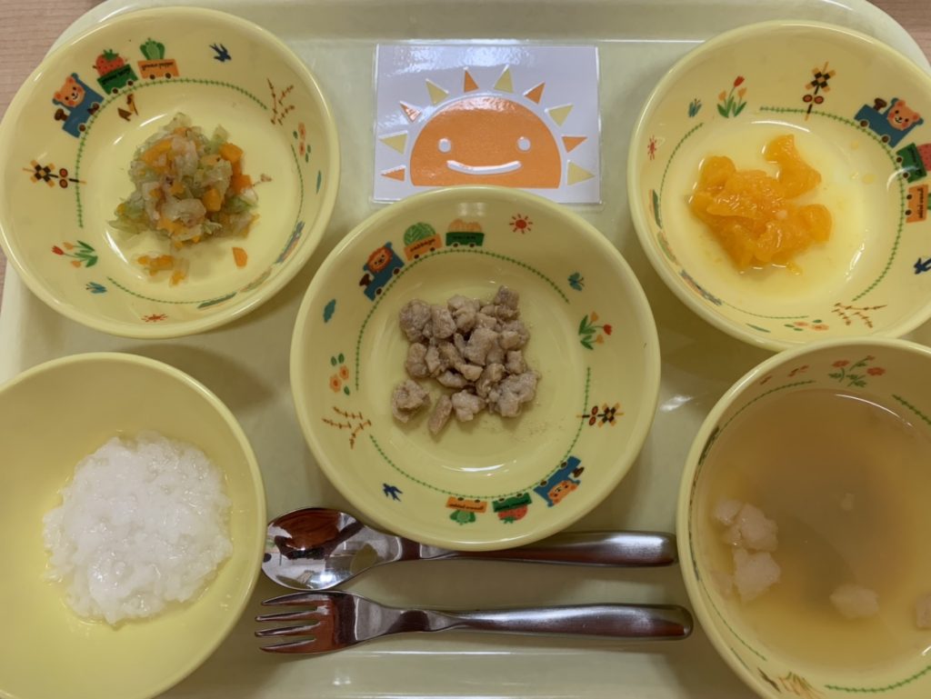 11月21日(土)の給食・おやつ