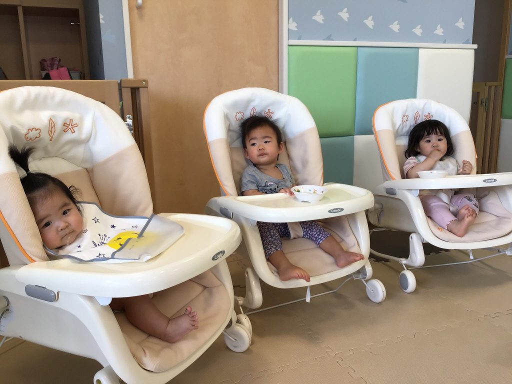 園ブログ   お部屋でもみんな楽しく過ごしています?