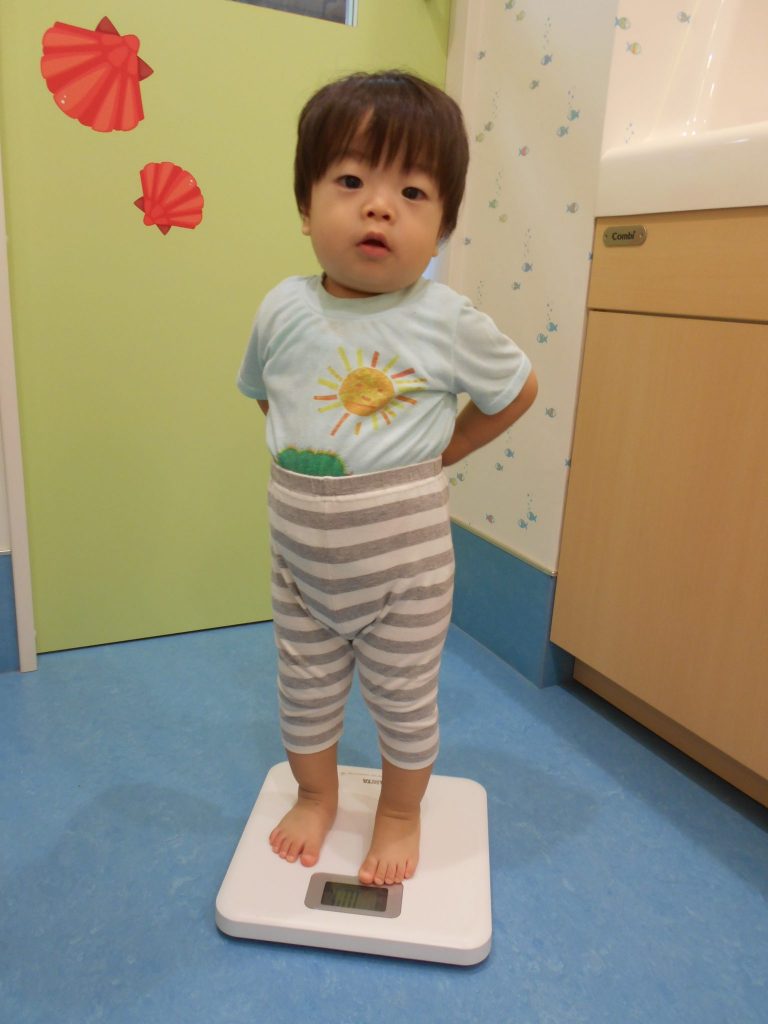 園ブログ   身体測定の様子✨＆小松菜の観察?