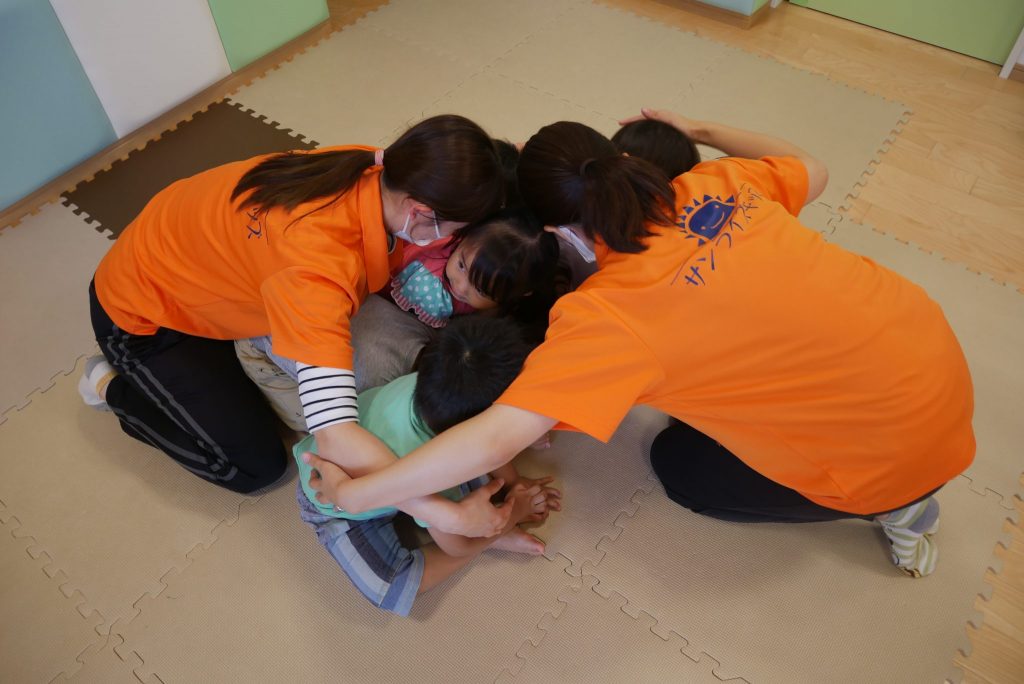 園ブログ　　避難訓練・引き渡し訓練をおこないました。