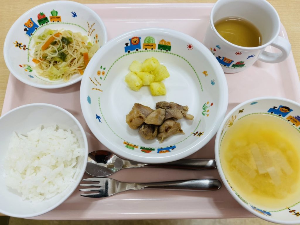 10月6日(木)の給食・おやつ
