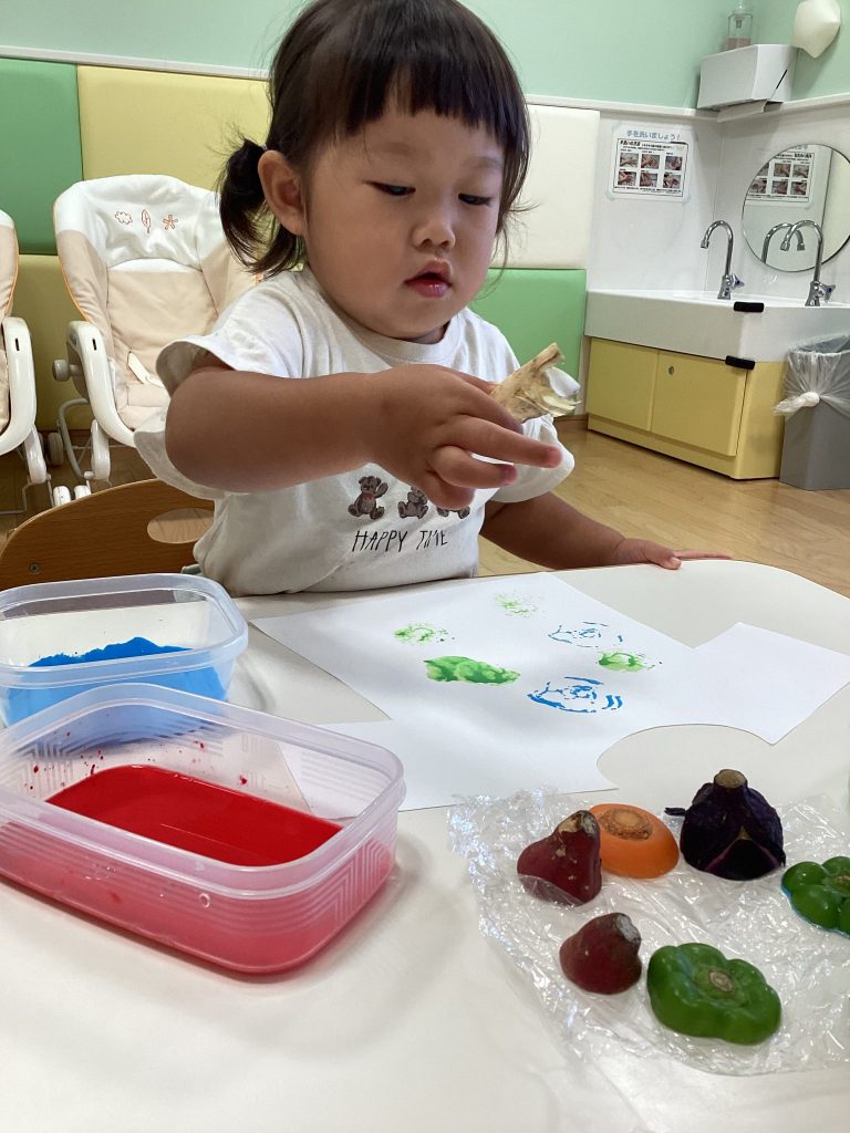 園ブログ 野菜スタンプで何ができるかな🥕🍠？