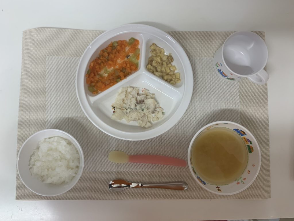 2月1日(水)の給食・おやつ