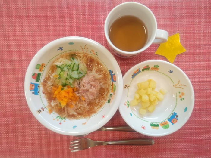 【8月23日㈯の給食・おやつ】