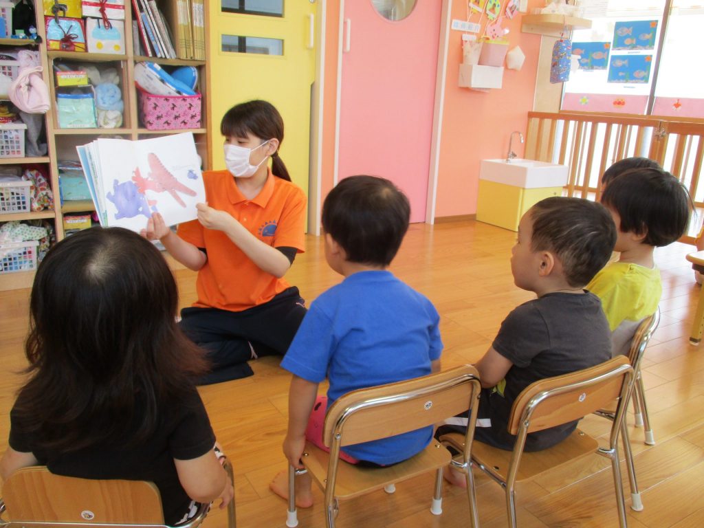 ?絵本読み聞かせプログラム?