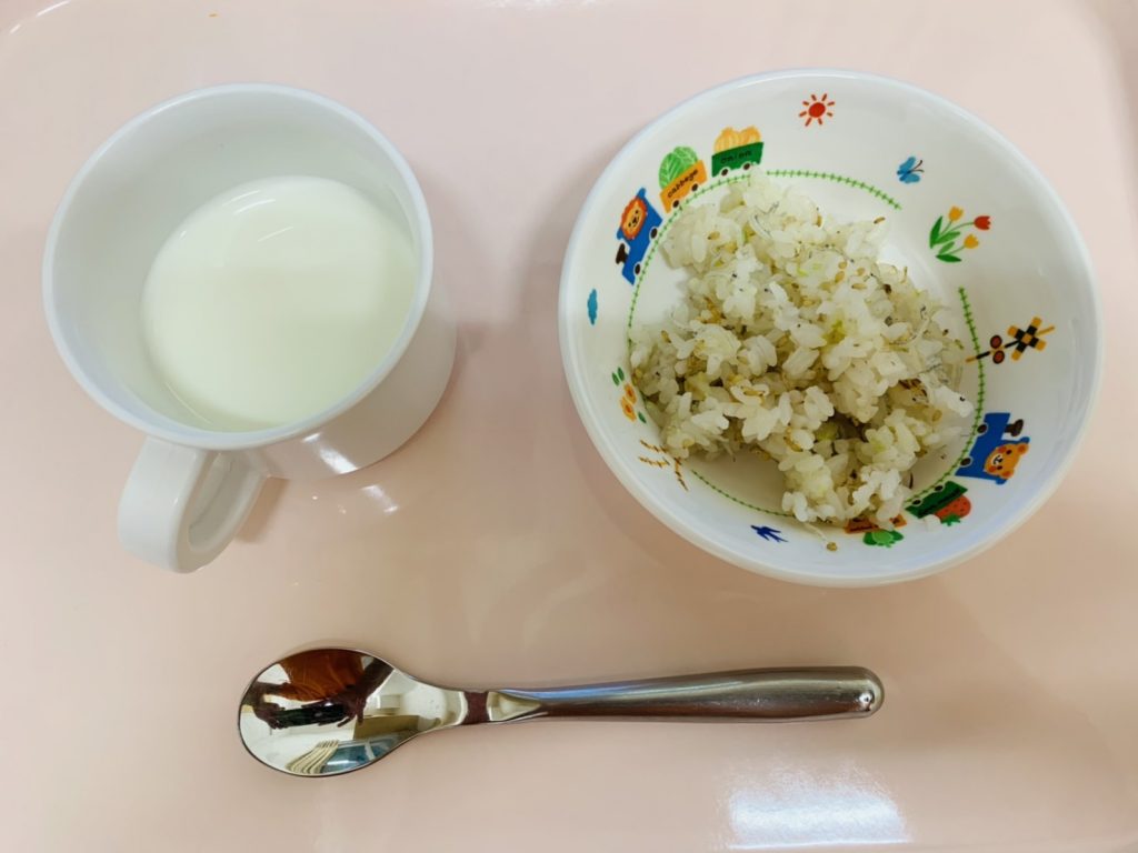 2月17日(木)の給食・おやつ