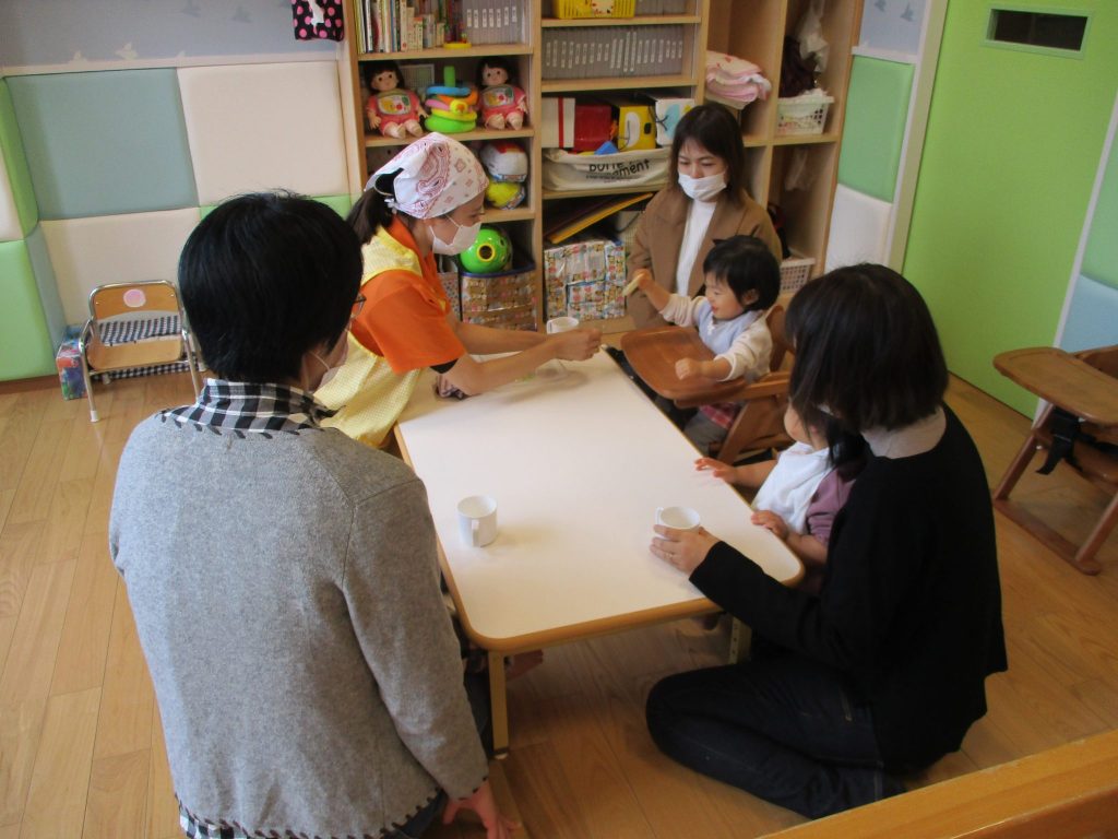 ?お父さん、お母さんと一緒に?