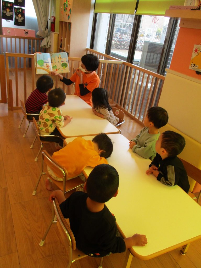 ?絵本読み聞かせプログラム?