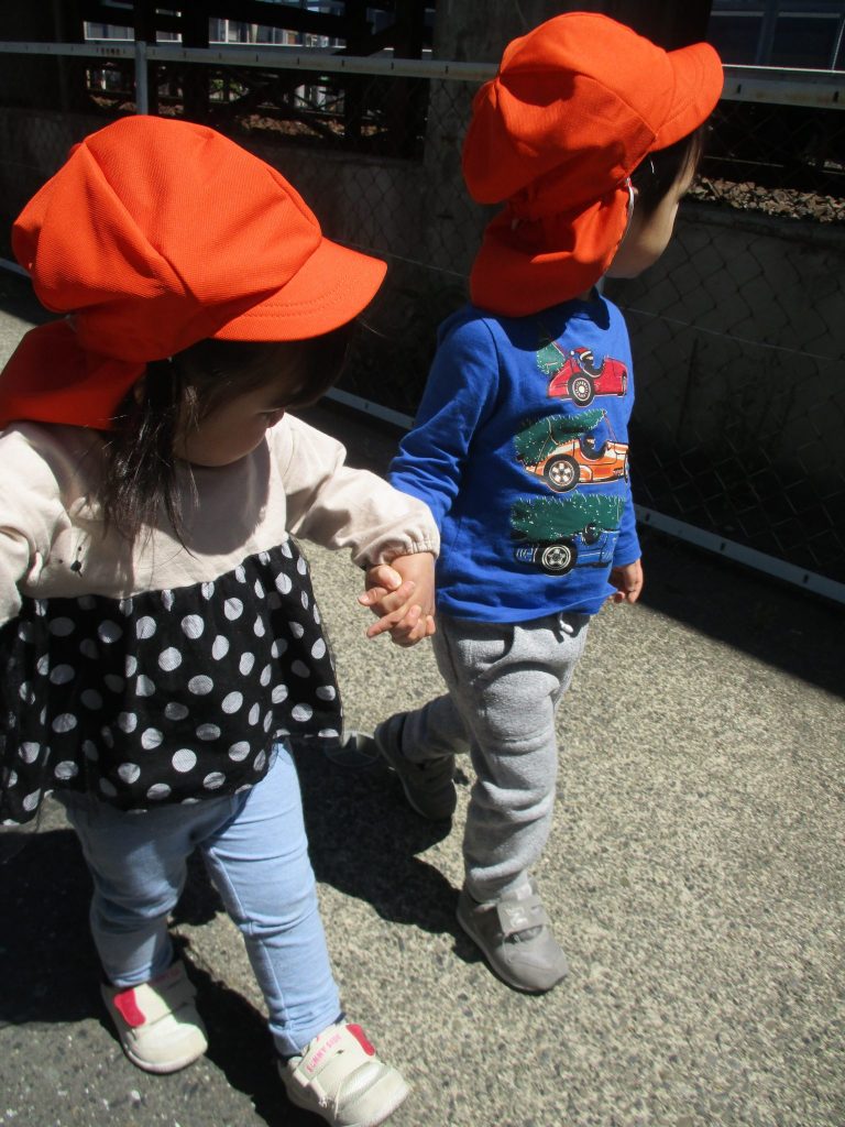 ?絵本読み聞かせプログラム?