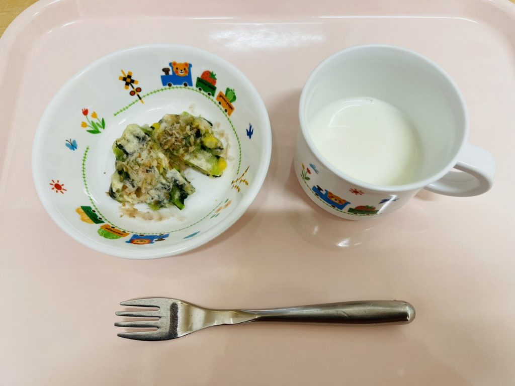 11月26日(土)の給食・おやつ