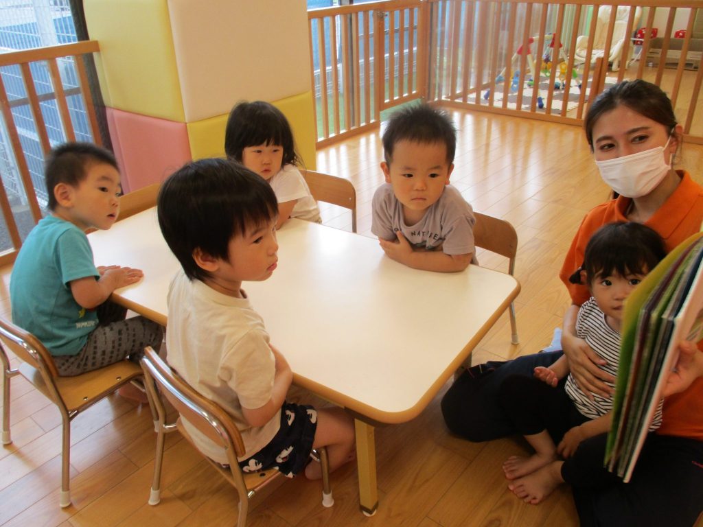 ?絵本読み聞かせプログラム?