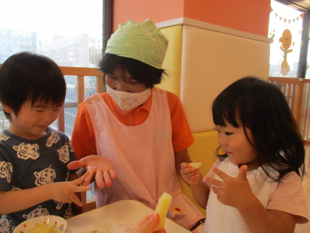 すいか組?？ぶどう組?？もも組?