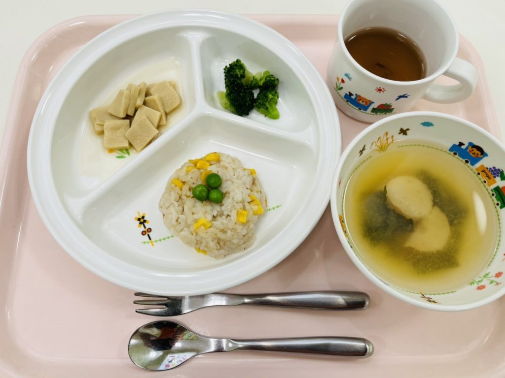 4月20日(木)の給食・おやつ