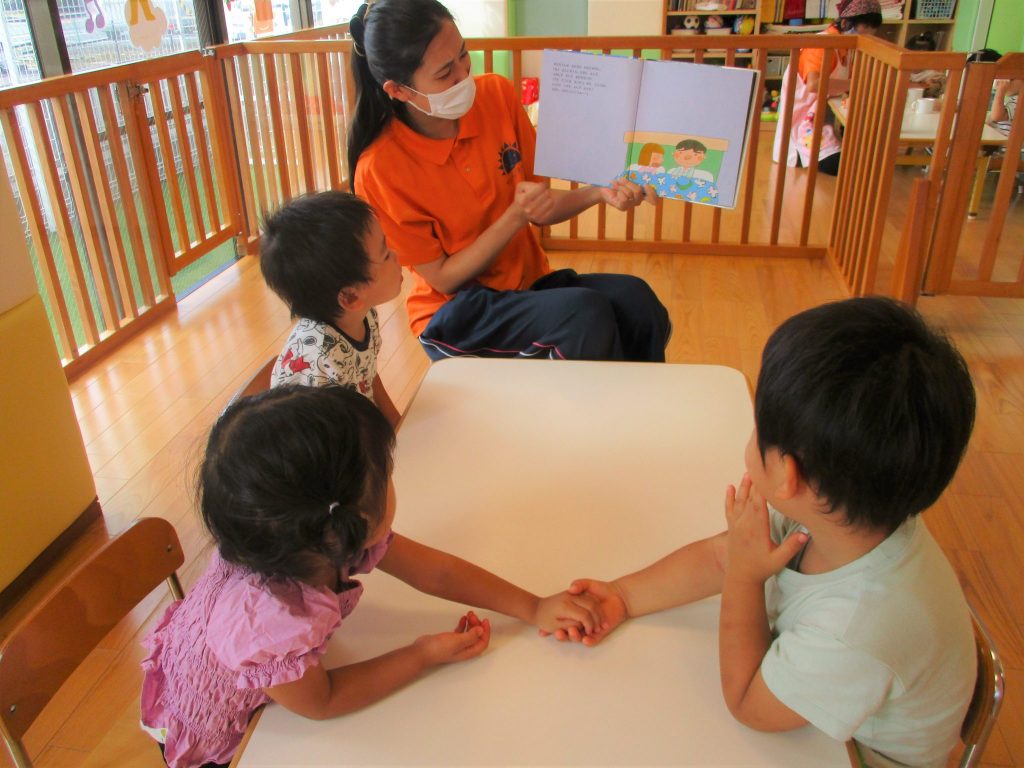 ?絵本読み聞かせプログラム?