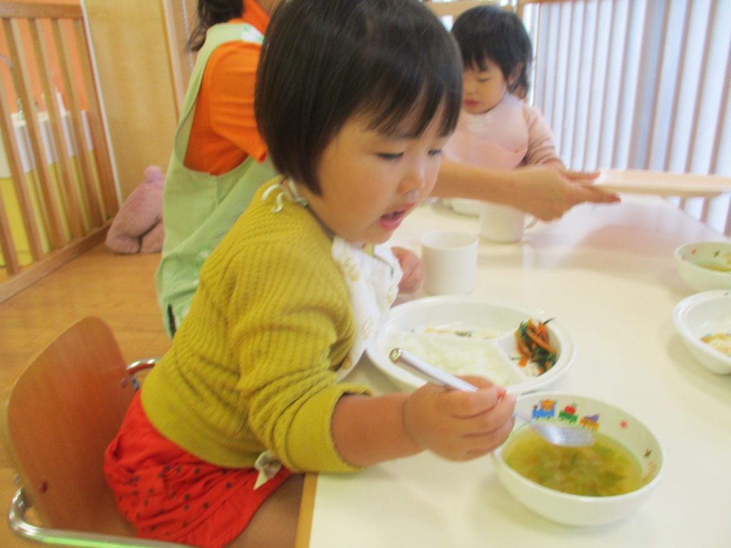 5月27日(土)の給食・おやつ