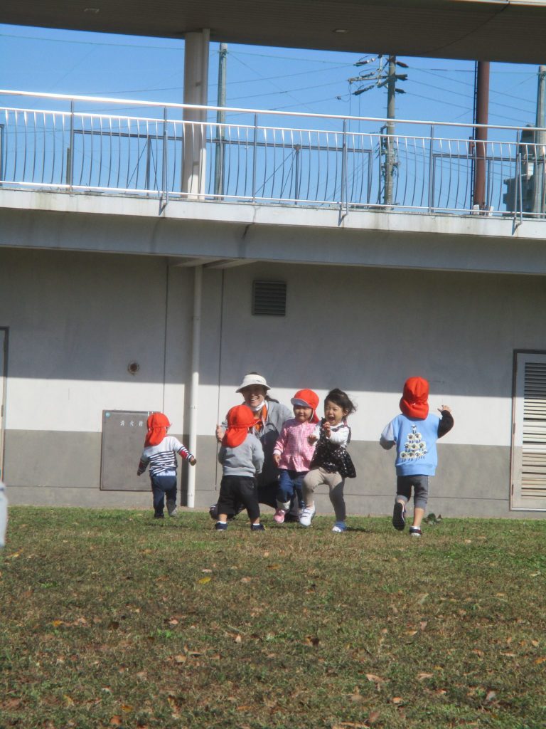 ?絵本読み聞かせプログラム?