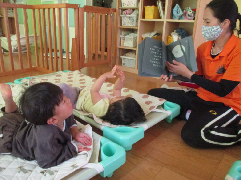 ?絵本読み聞かせプログラム?