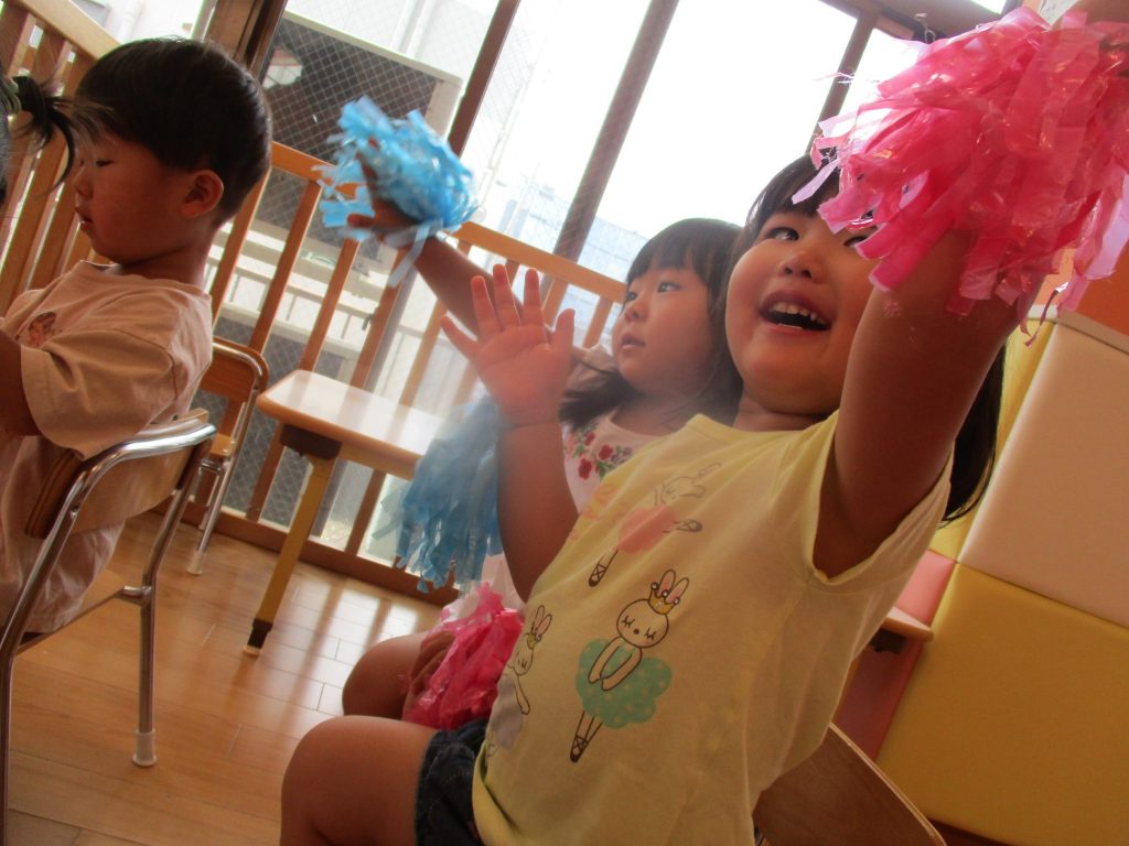 お部屋でも元気な子どもたち??