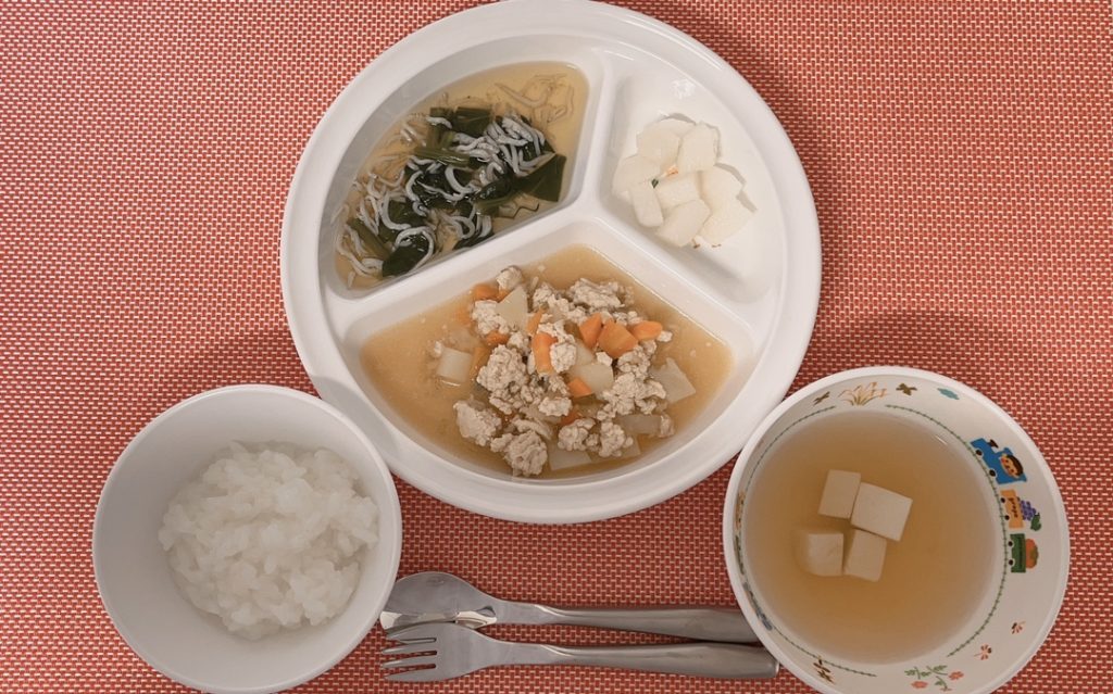 10月21日(金)の給食・おやつ
