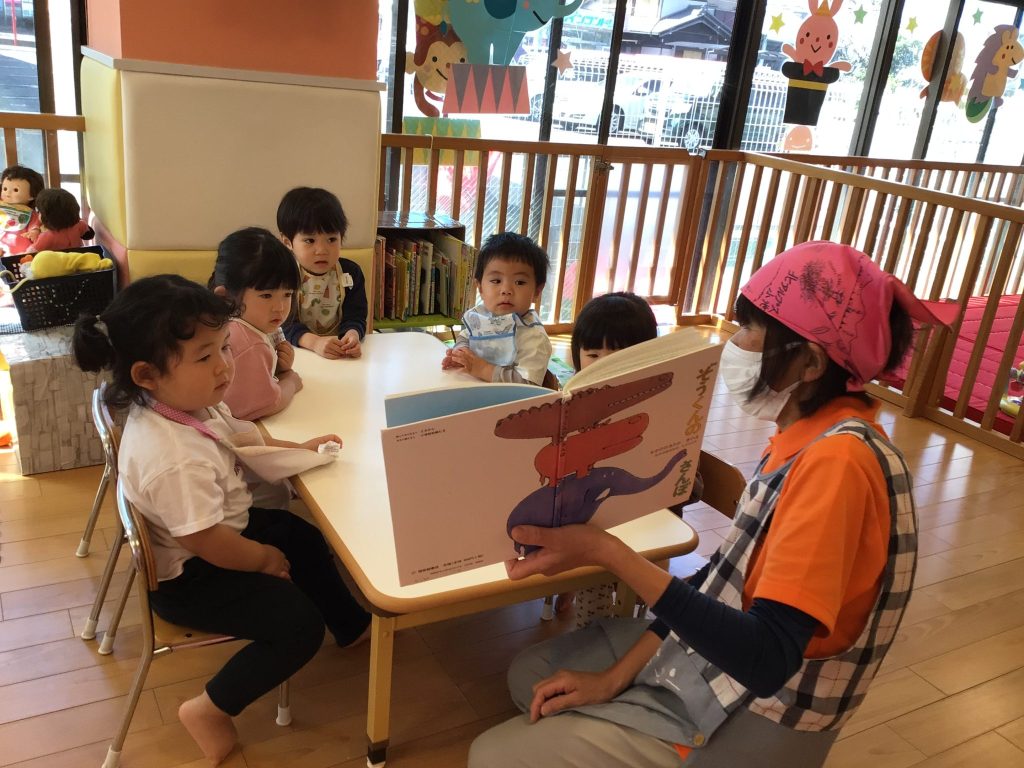 📚絵本読み合いプログラム📚