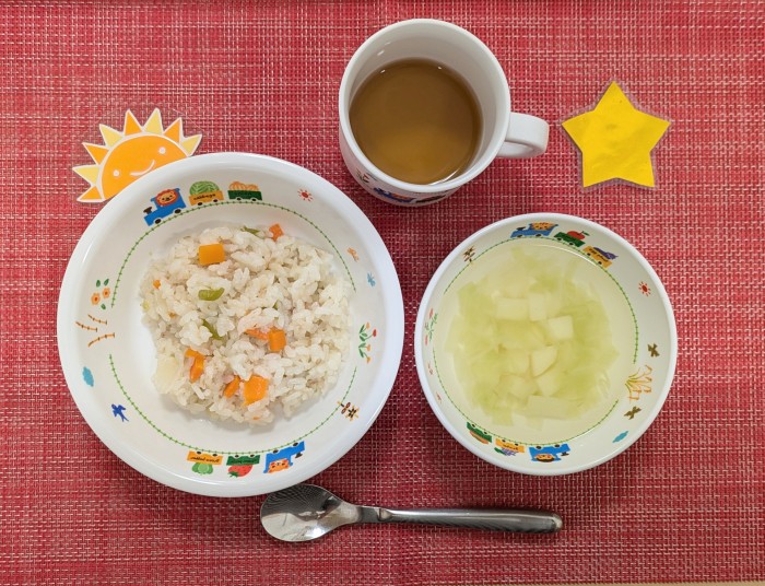 【11月15日㈯の給食・おやつ】