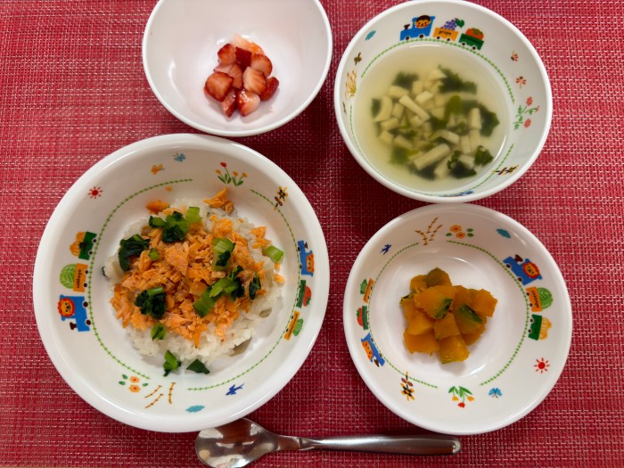 【3月3日㈫の給食・おやつ】【ひな祭り】