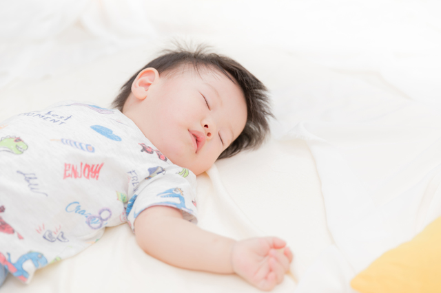 いつからどうやって？「卒乳」の時期と進め方