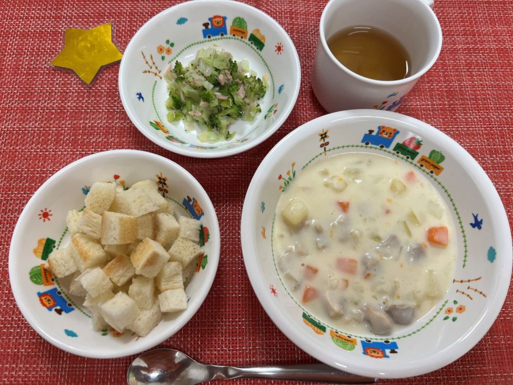 【11月12日㈬の給食・おやつ】