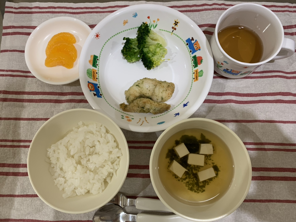 4月20日(木)の給食・おやつ