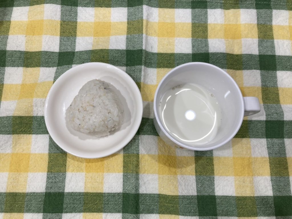 5月23日(火)の給食・おやつ