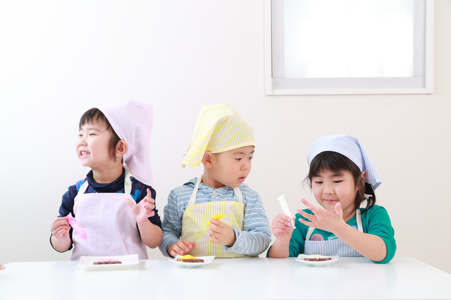 ホワイトデーに親子でお菓子作りはいかが