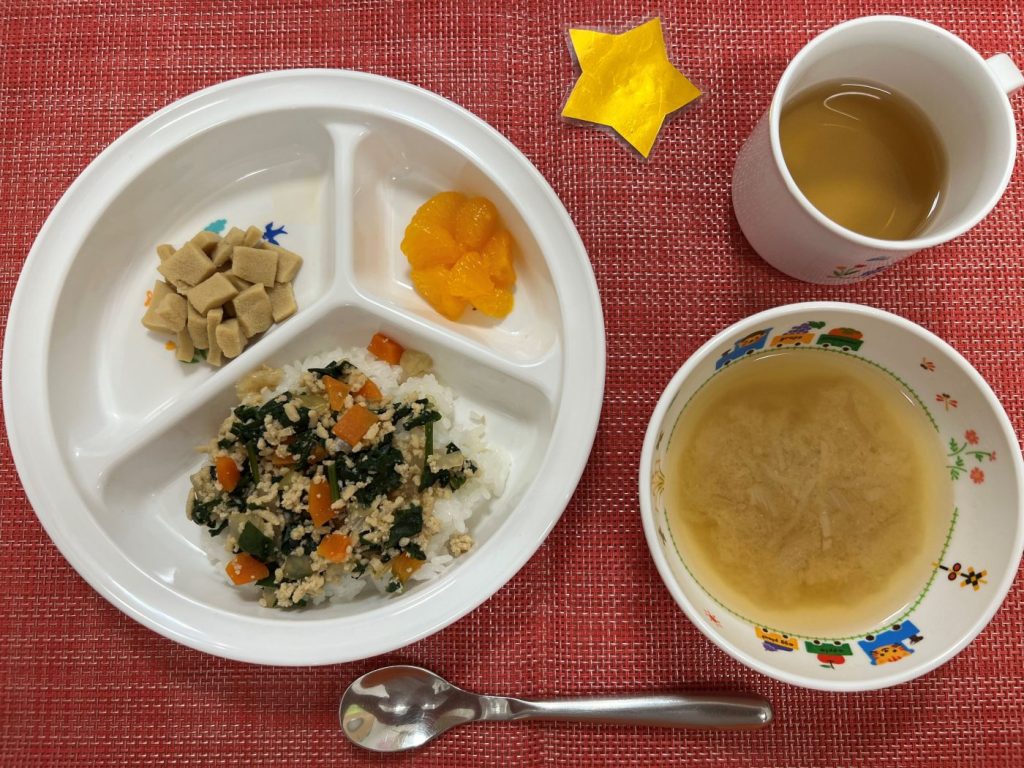 【3月24日㈪の給食・おやつ】