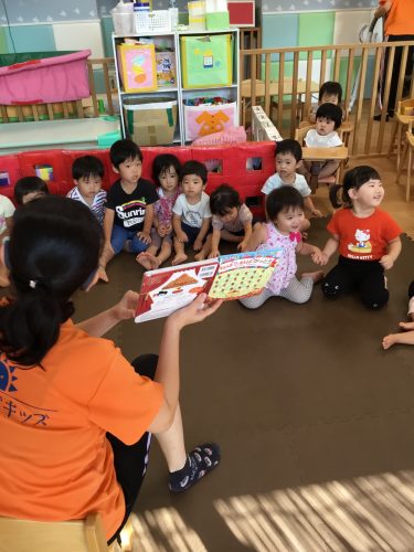 ?今週の絵本読み聞かせプログラム?