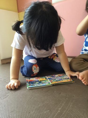 ?絵本の読み聞かせ?