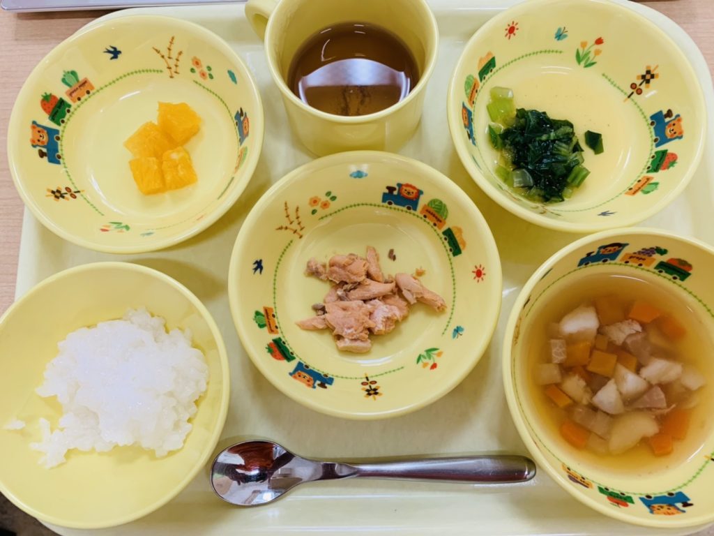 12月1日(火)の給食・おやつ