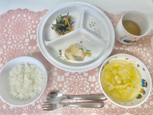 10月4日(火)の給食・おやつ