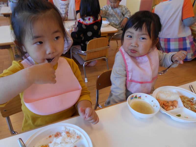 11月15日(火)の給食・おやつ