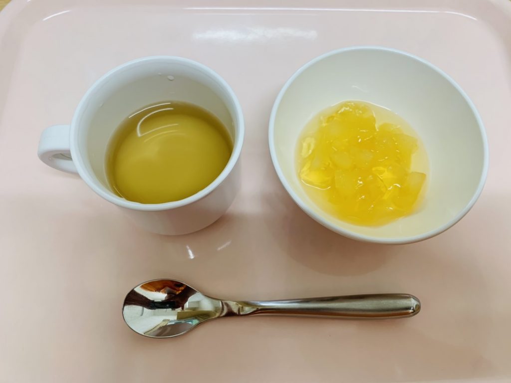 4月22日(土)の給食・おやつ