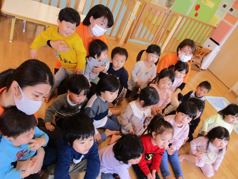 8月14日(月)の給食・おやつ