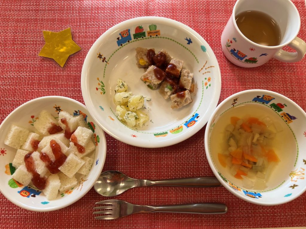 【12月25日の給食・おやつ】お誕生日会