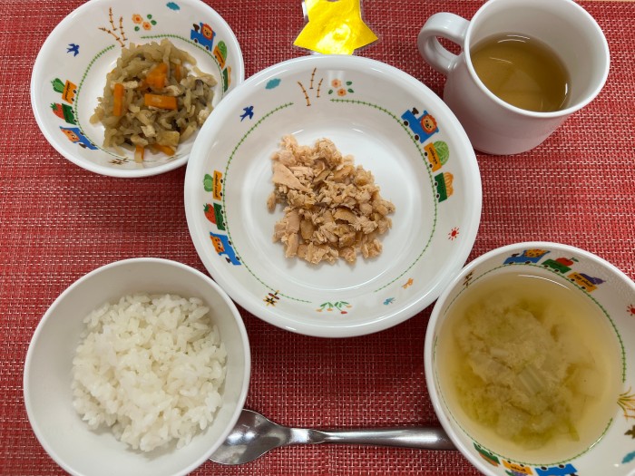 【10月9日㈭の給食・おやつ】